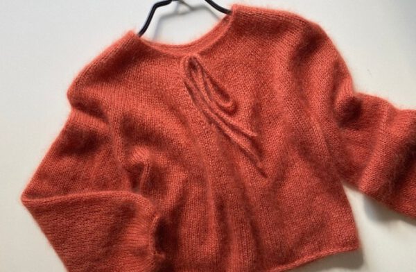 LOTILDA Strickanleitung MAYA Bluse