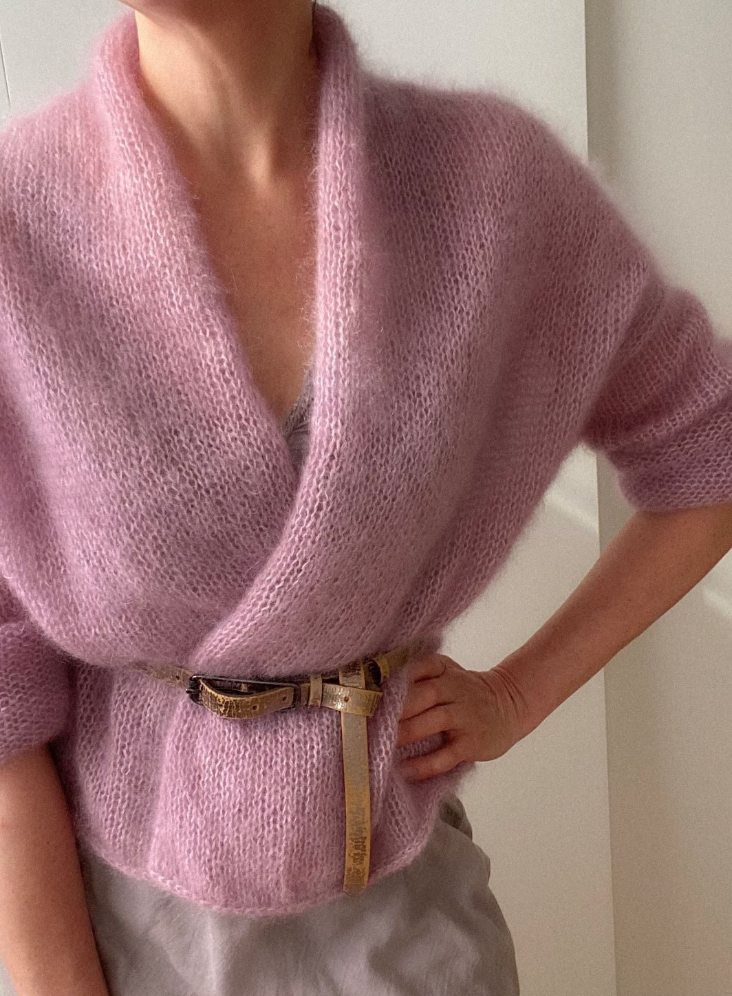 Strickanleitung MARTA Summer Cardigan - Lässige Strickjacke mit Schalkragen und schmalen Ärmeln aus Mohair zum selber stricken